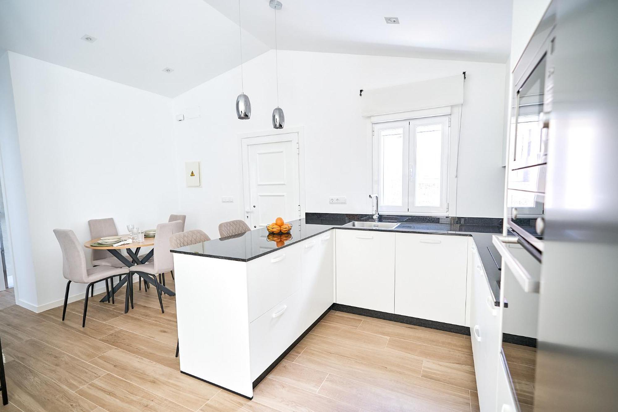 Apartamento Sanmartino Con Jacuzzi 투이 외부 사진