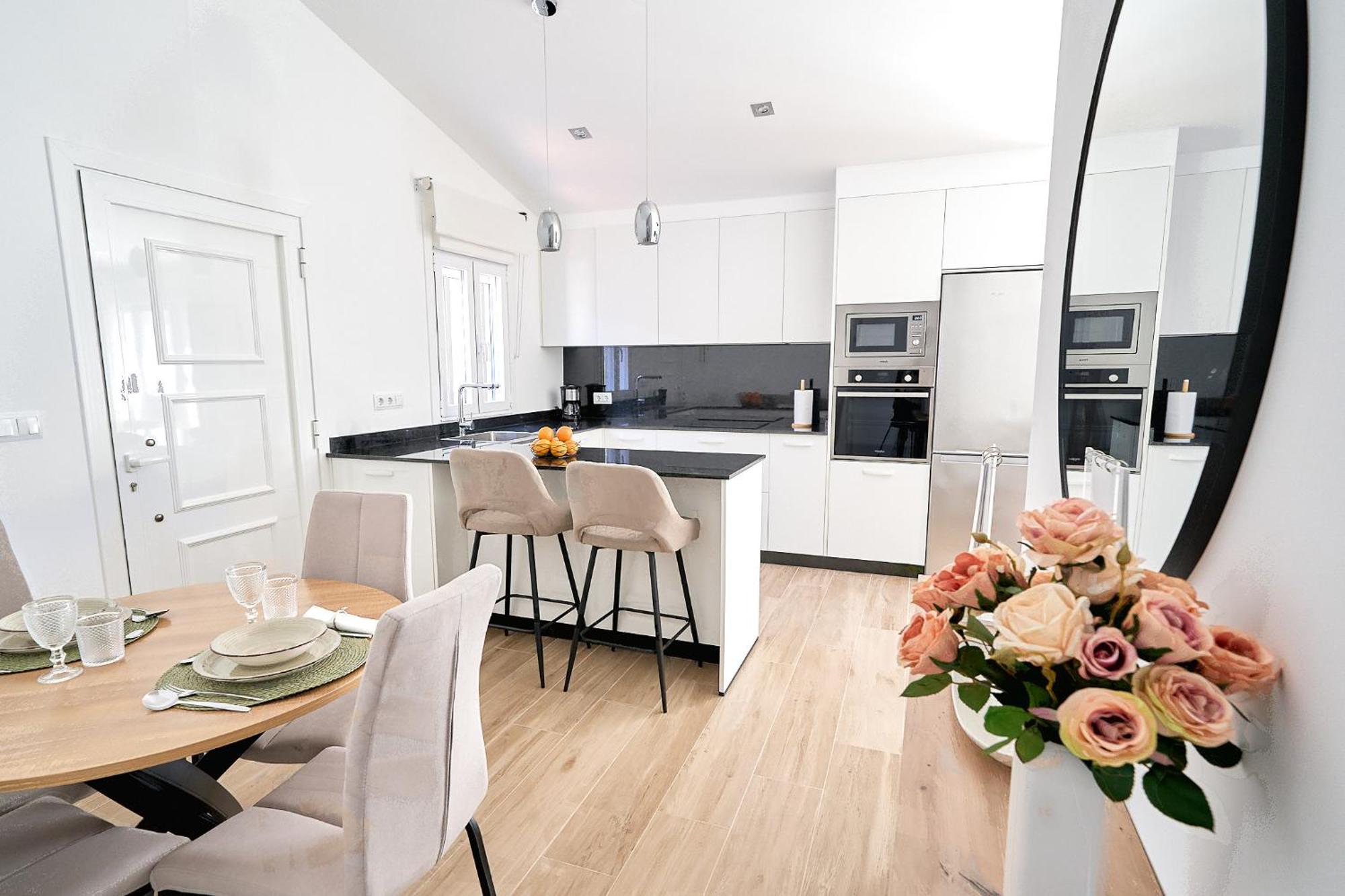 Apartamento Sanmartino Con Jacuzzi 투이 외부 사진